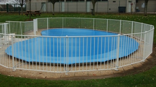 Bâche de piscine