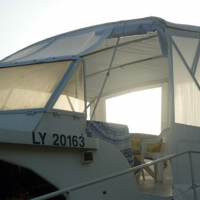 Bâche de bateau sur-mesure