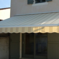 Store sur-mesure pour les particuliers